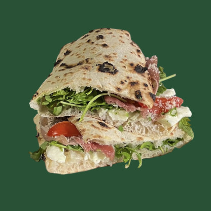 Panuozzo (sandwich) prosciutto crudo - Maia e farina Brașov